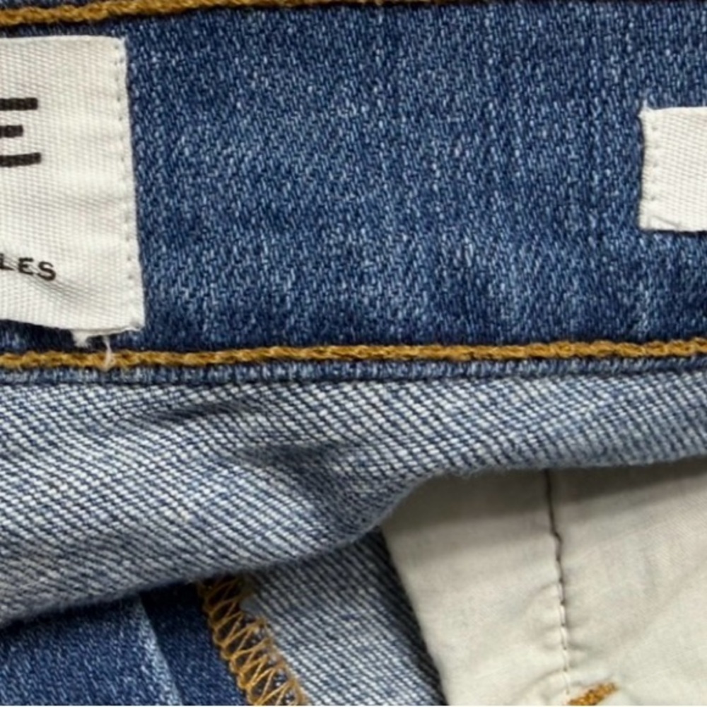FRAME LE CUT OFF DENIM SHORTS SIZE 28 BLUE MID RISE DISTRESSED RAW HEM - Picture 9 of 12